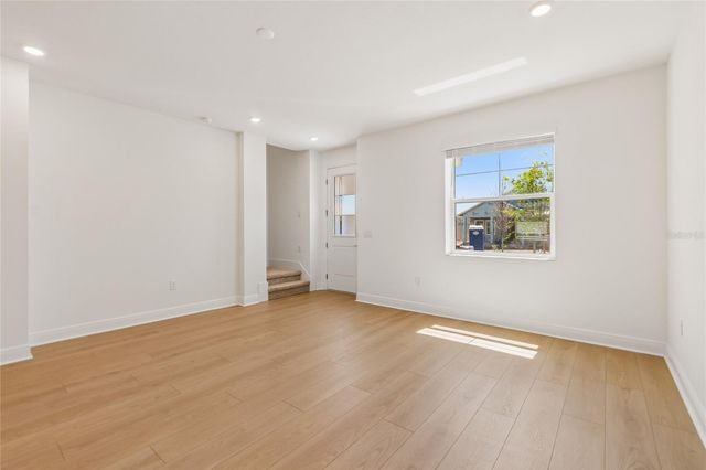 8123 SEAFLOWER PARKWAY, Bradenton, FL 34210