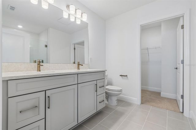 8123 SEAFLOWER PARKWAY, Bradenton, FL 34210