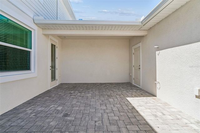 8123 SEAFLOWER PARKWAY, Bradenton, FL 34210