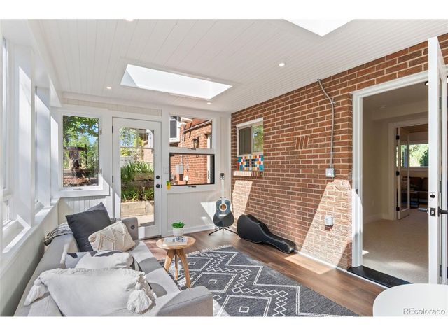 8836 Marathon Rd, Niwot, CO 80503