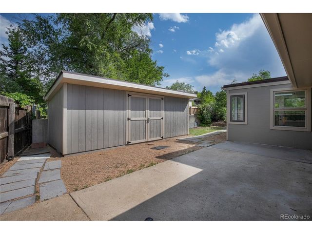 8836 Marathon Rd, Niwot, CO 80503