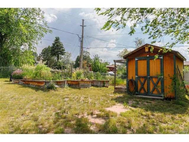 8836 Marathon Rd, Niwot, CO 80503