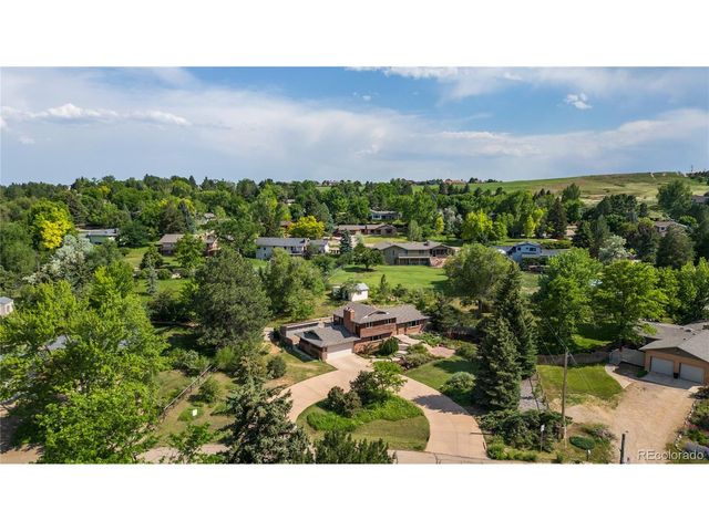 8836 Marathon Rd, Niwot, CO 80503