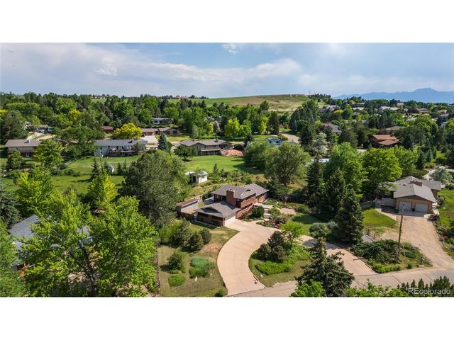 8836 Marathon Rd, Niwot, CO 80503
