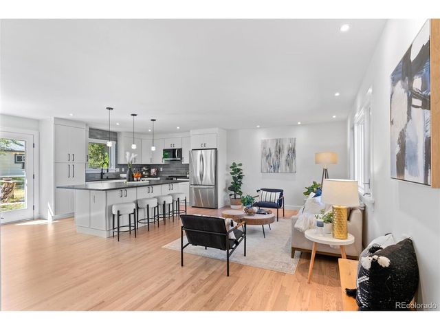 8836 Marathon Rd, Niwot, CO 80503