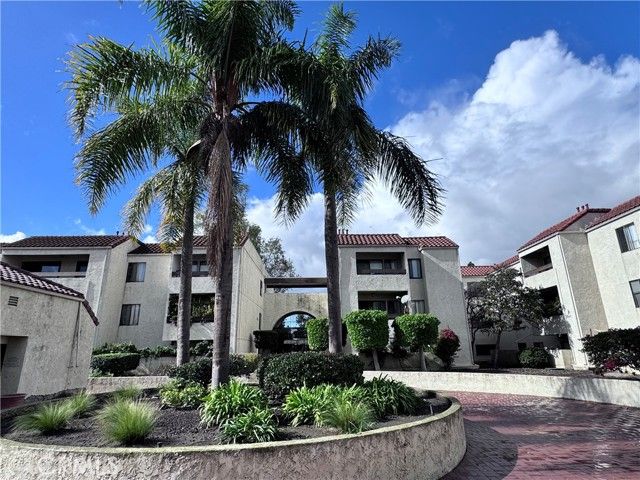 700 W 3rd B107, Santa Ana, CA 92701