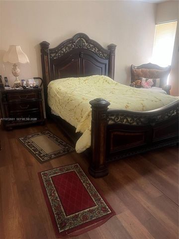 5724 S Bayberry Ln, Tamarac, FL 33319