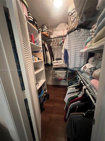 5724 S Bayberry Ln, Tamarac, FL 33319