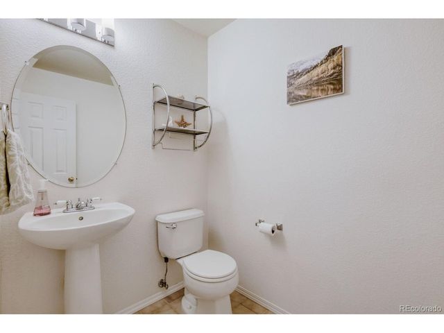 1355 Carnation Cir, Longmont, CO 80503