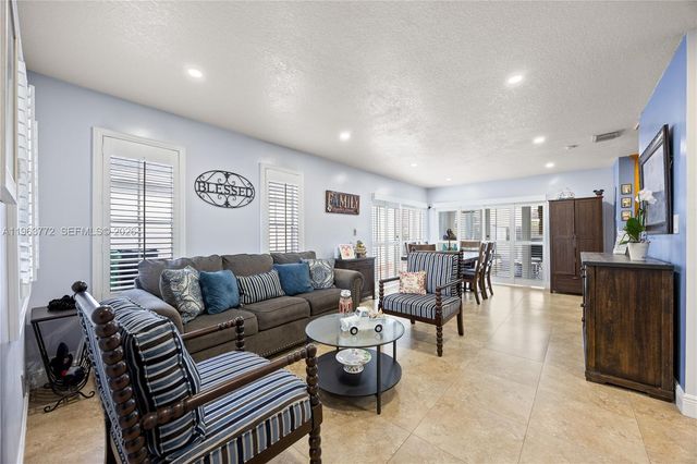 13910 SW 163rd St, Miami, FL 33177