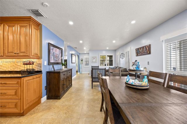 13910 SW 163rd St, Miami, FL 33177