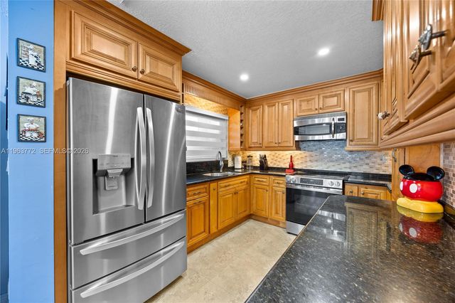 13910 SW 163rd St, Miami, FL 33177