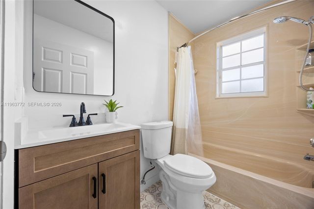 13910 SW 163rd St, Miami, FL 33177