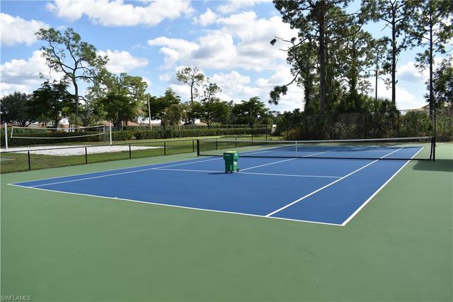 354 Dover Pl Apt 104, Naples, FL 34104