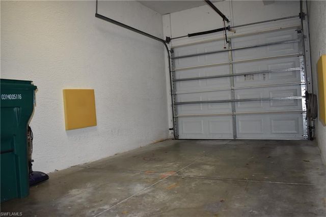 354 Dover Pl Apt 104, Naples, FL 34104