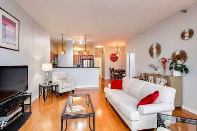 3140 N Sheffield Avenue 504, Chicago, IL 60657