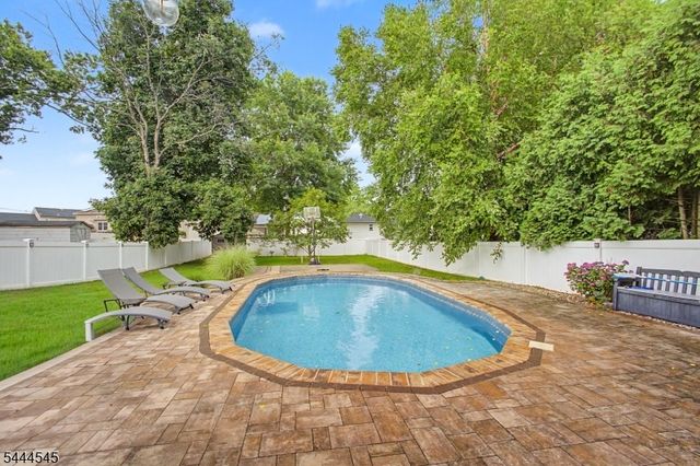 453 Huntington Rd, Union Twp., NJ 07083
