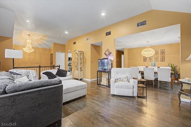453 Huntington Rd, Union Twp., NJ 07083