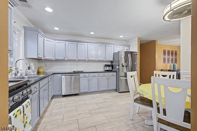 453 Huntington Rd, Union Twp., NJ 07083