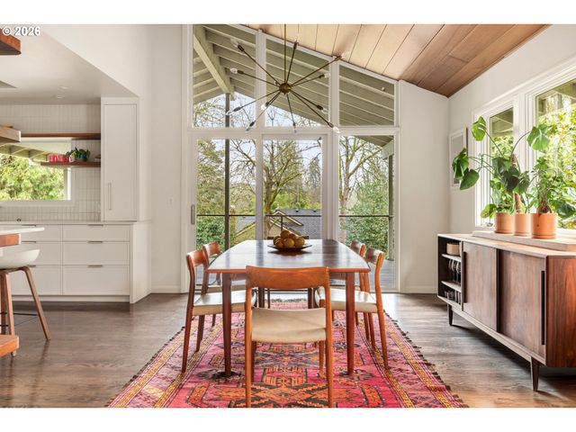 7175 Sw DOGWOOD Pl, Portland, OR 97225