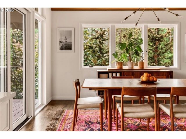 7175 Sw DOGWOOD Pl, Portland, OR 97225