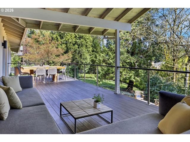 7175 Sw DOGWOOD Pl, Portland, OR 97225