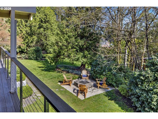 7175 Sw DOGWOOD Pl, Portland, OR 97225