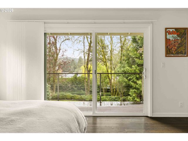 7175 Sw DOGWOOD Pl, Portland, OR 97225