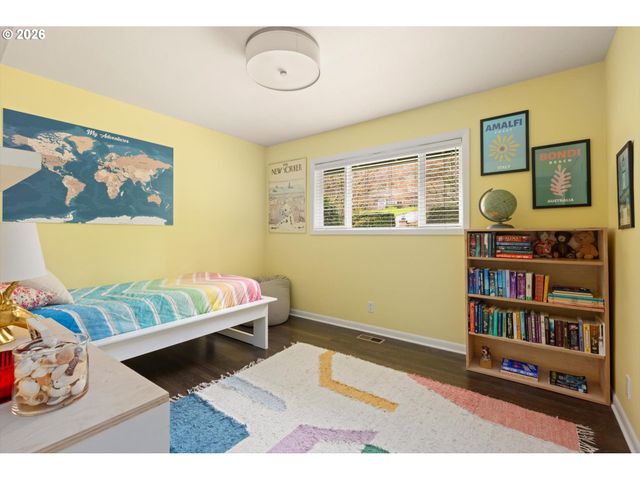 7175 Sw DOGWOOD Pl, Portland, OR 97225