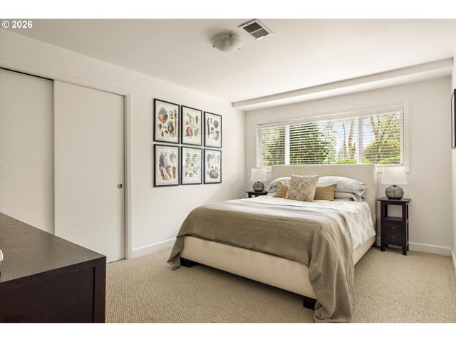 7175 Sw DOGWOOD Pl, Portland, OR 97225