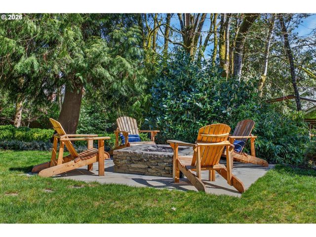 7175 Sw DOGWOOD Pl, Portland, OR 97225