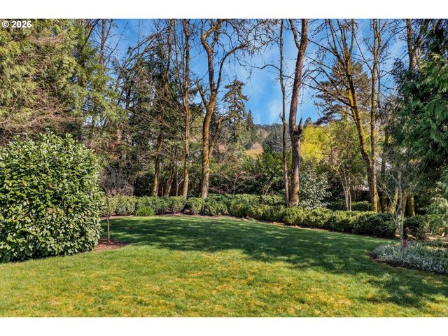 7175 Sw DOGWOOD Pl, Portland, OR 97225