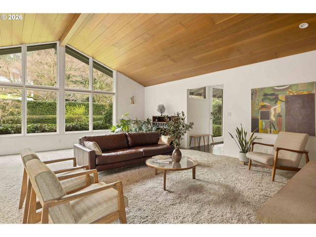 7175 Sw DOGWOOD Pl, Portland, OR 97225