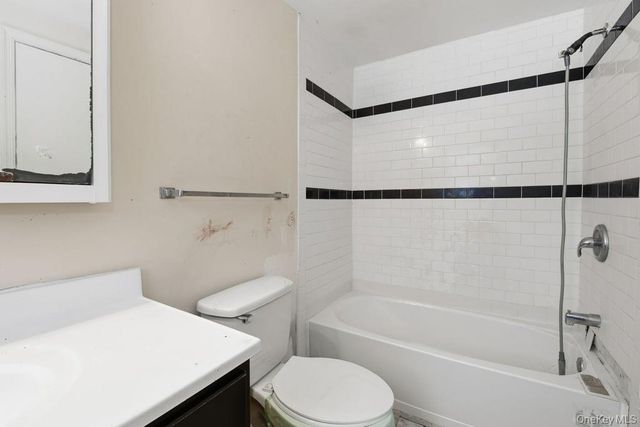 447 N Elting Corners Road, Highland, NY 12528