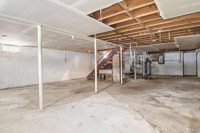 447 N Elting Corners Road, Highland, NY 12528