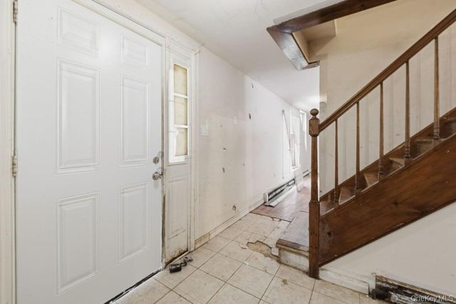 447 N Elting Corners Road, Highland, NY 12528