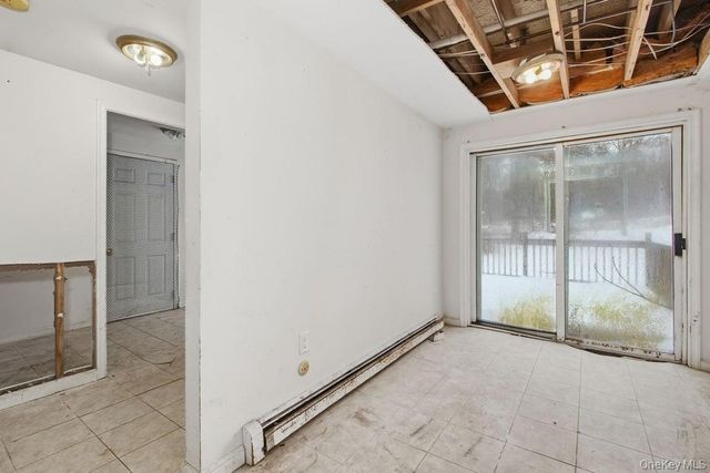 447 N Elting Corners Road, Highland, NY 12528