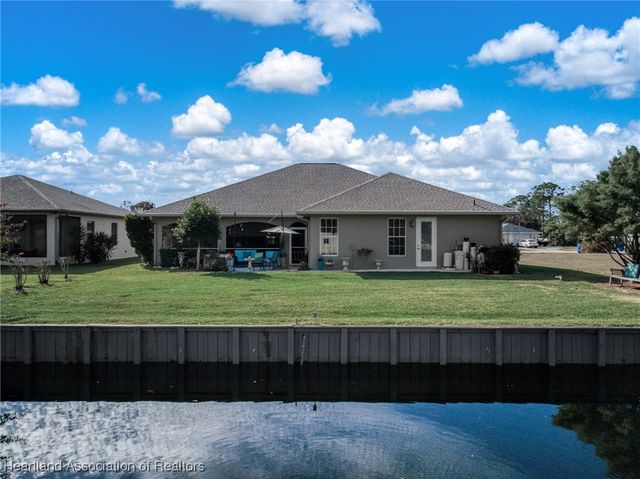 1147 Winter Green Street, Lake Placid, FL 33852