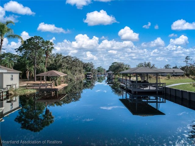 1147 Winter Green Street, Lake Placid, FL 33852