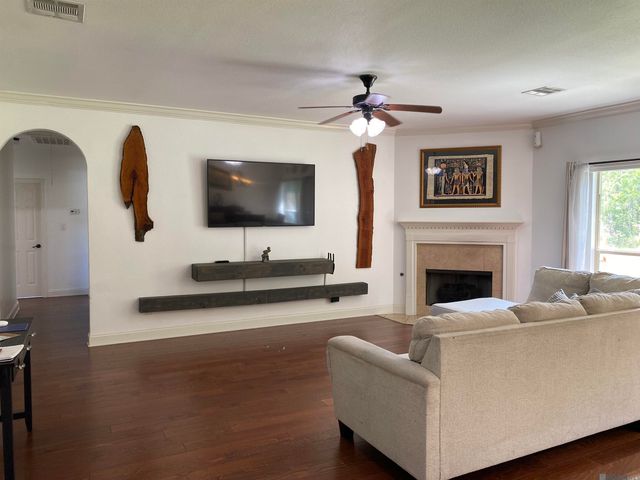 13638 Cantebury Ave, Denham Springs, LA 70726