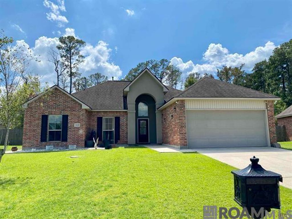 13638 Cantebury Ave, Denham Springs, LA 70726