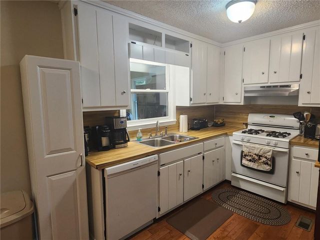 403 N Stringer Road N, Canton, GA 30115