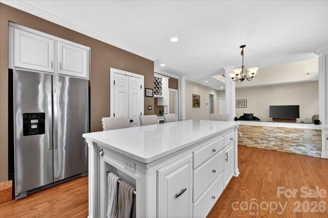 12532 Overlook Mountain Drive, Charlotte, NC 28216