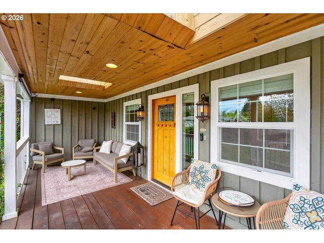 3935 Ne Brogden St, Hillsboro, OR 97124