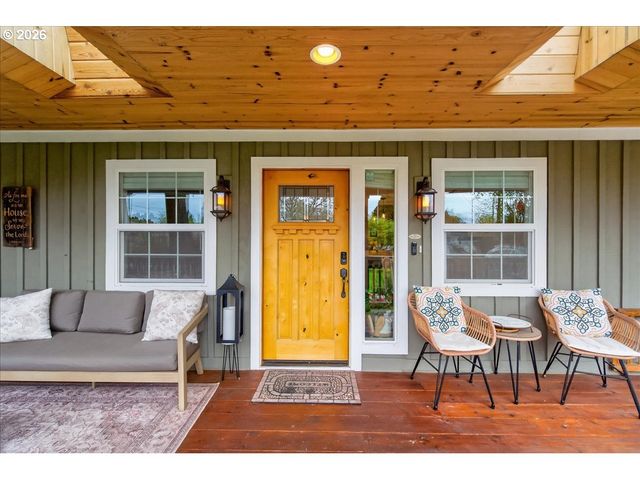 3935 Ne Brogden St, Hillsboro, OR 97124