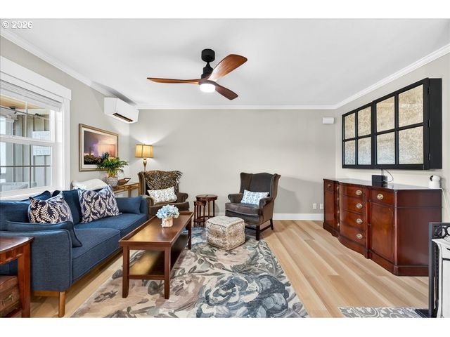 3935 Ne Brogden St, Hillsboro, OR 97124