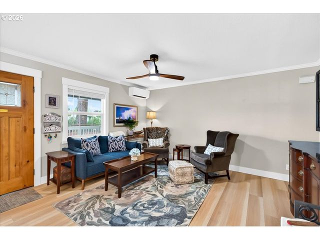 3935 Ne Brogden St, Hillsboro, OR 97124