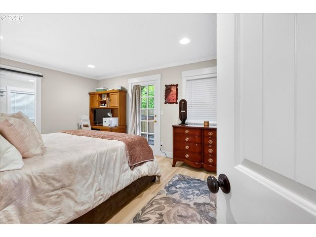 3935 Ne Brogden St, Hillsboro, OR 97124