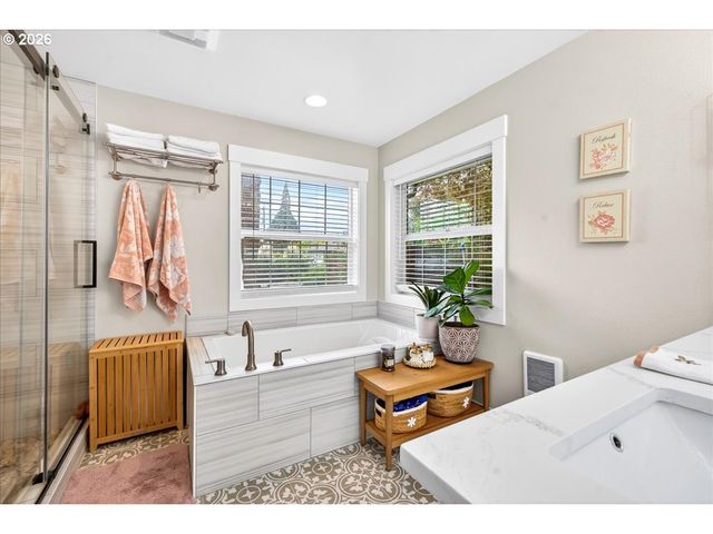 3935 Ne Brogden St, Hillsboro, OR 97124