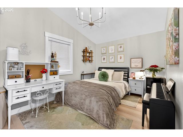 3935 Ne Brogden St, Hillsboro, OR 97124